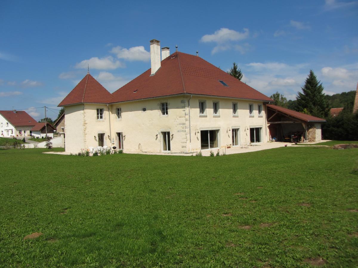 Bed and Breakfast Le Relais Des Deux Tours Brémondans Esterno foto