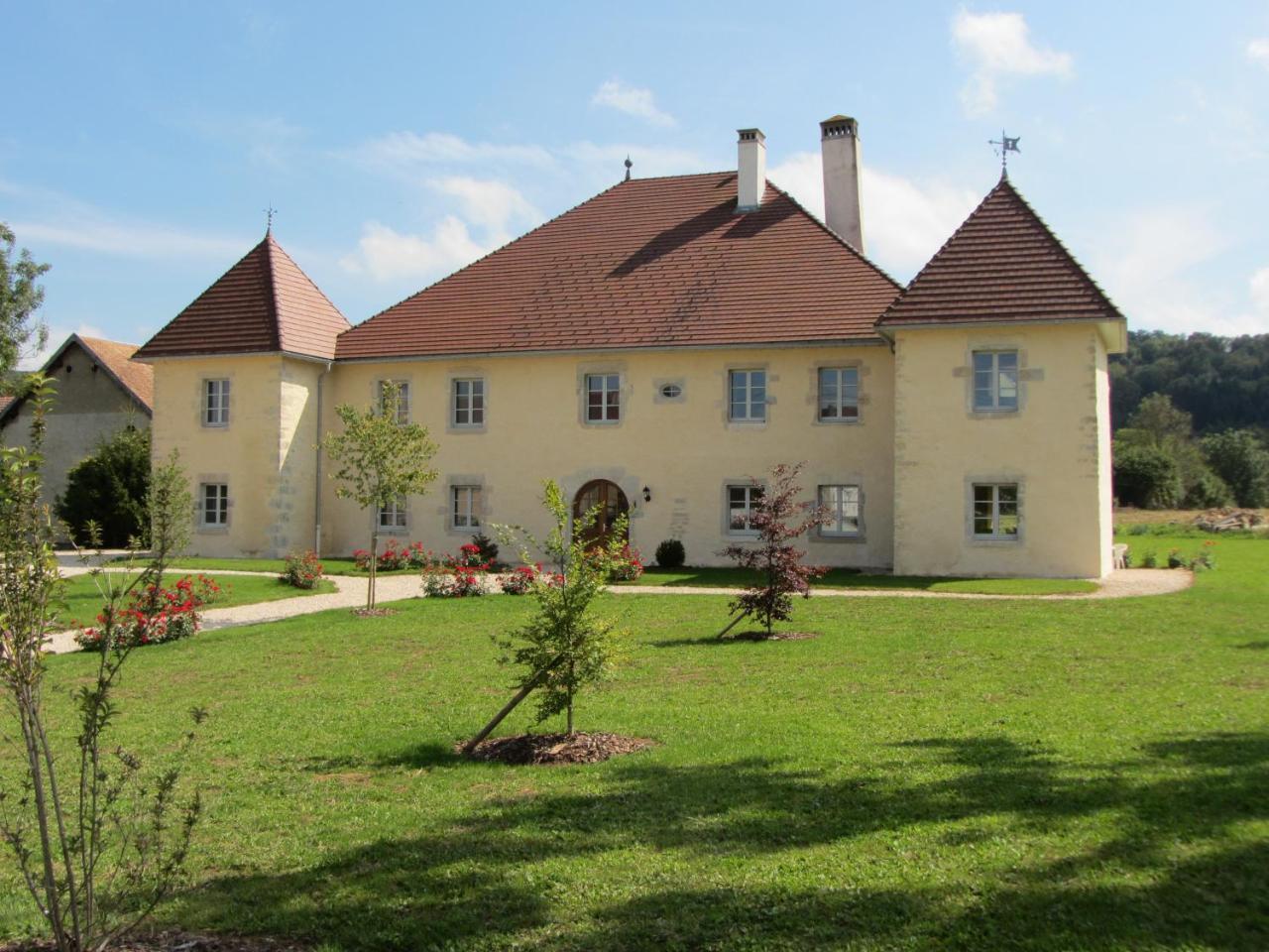Bed and Breakfast Le Relais Des Deux Tours Brémondans Esterno foto