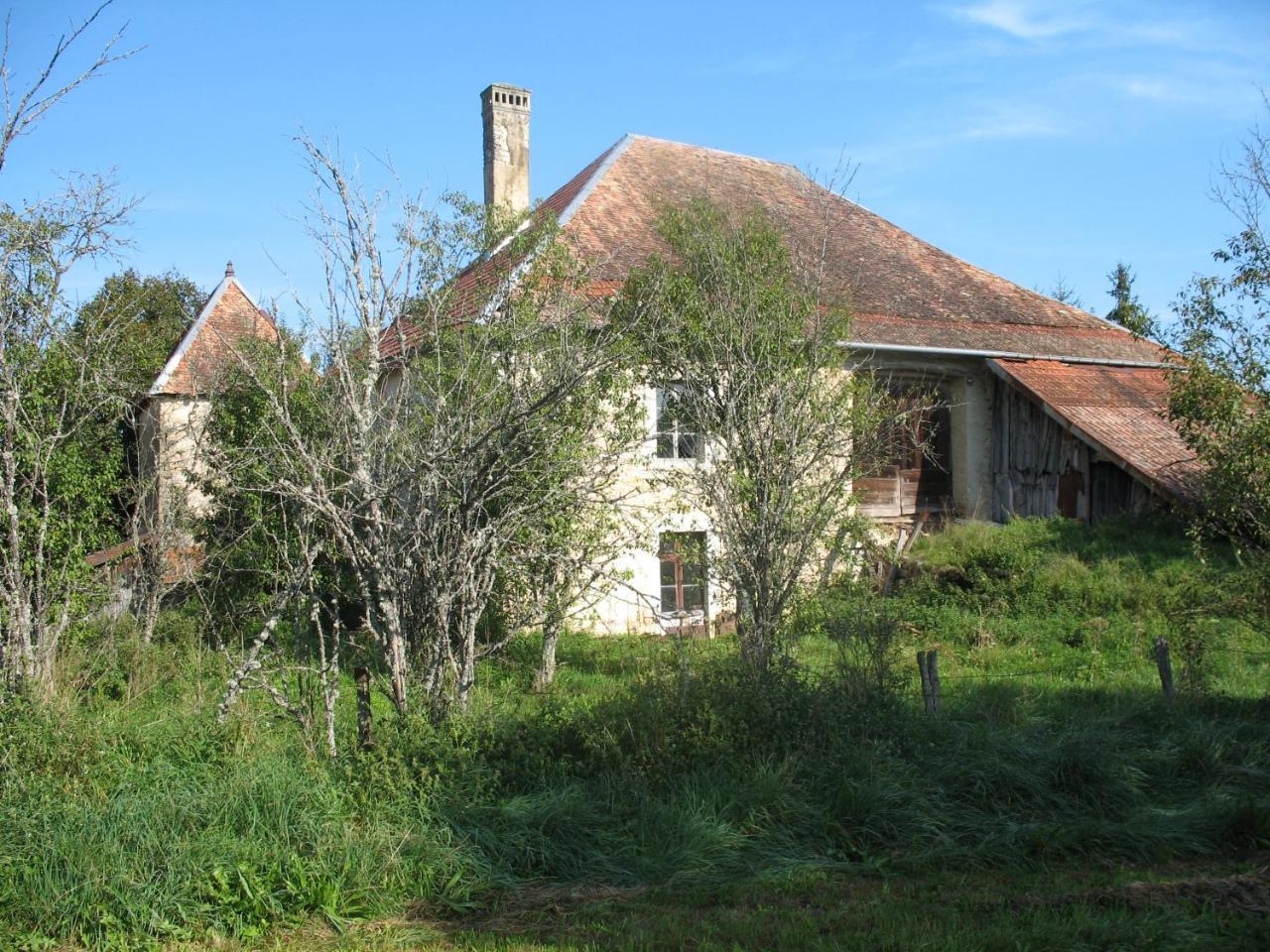 Bed and Breakfast Le Relais Des Deux Tours Brémondans Esterno foto