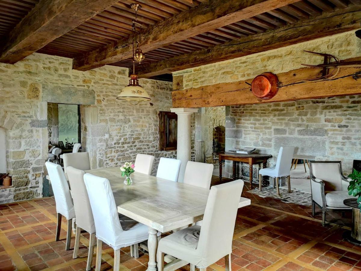 Bed and Breakfast Le Relais Des Deux Tours Brémondans Esterno foto